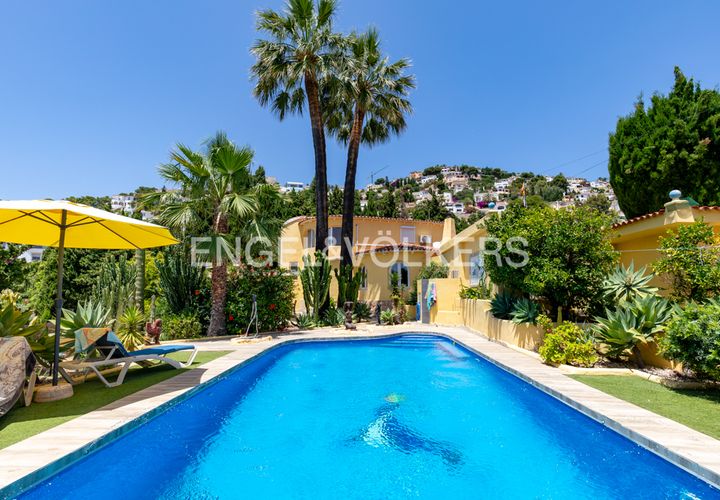 Villa en Benissa, Alicante, Benissa - € 675.000 | Ref: W-04A4E2 - photo 1